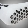 239840_tapedesign-classic-gripsokken-wit TAPEDESIGN All round Classic Grip Socks in white