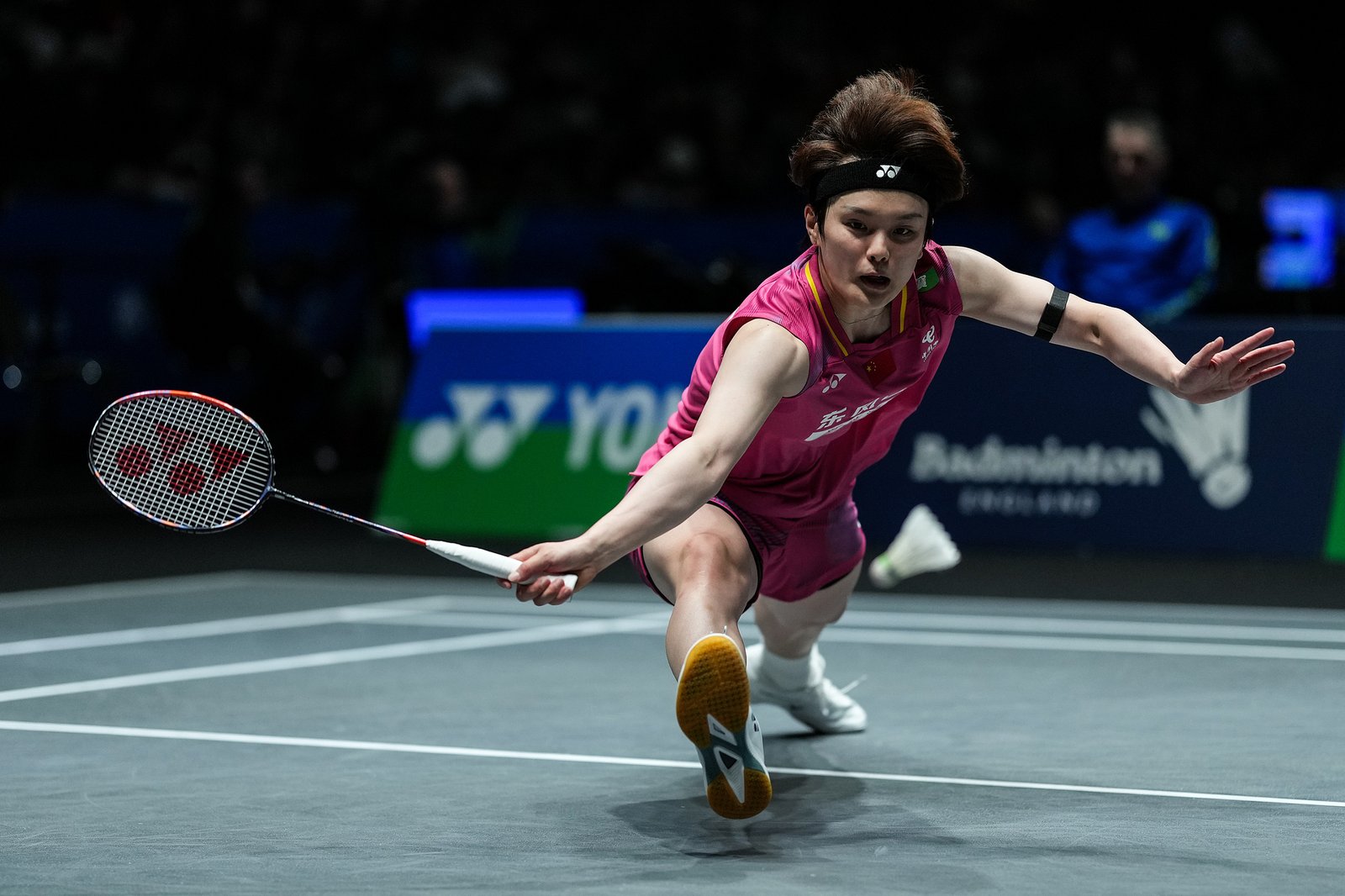 2ed8c53ba72b482abb2837bcb2d523c2 Yonex Dominant 6
