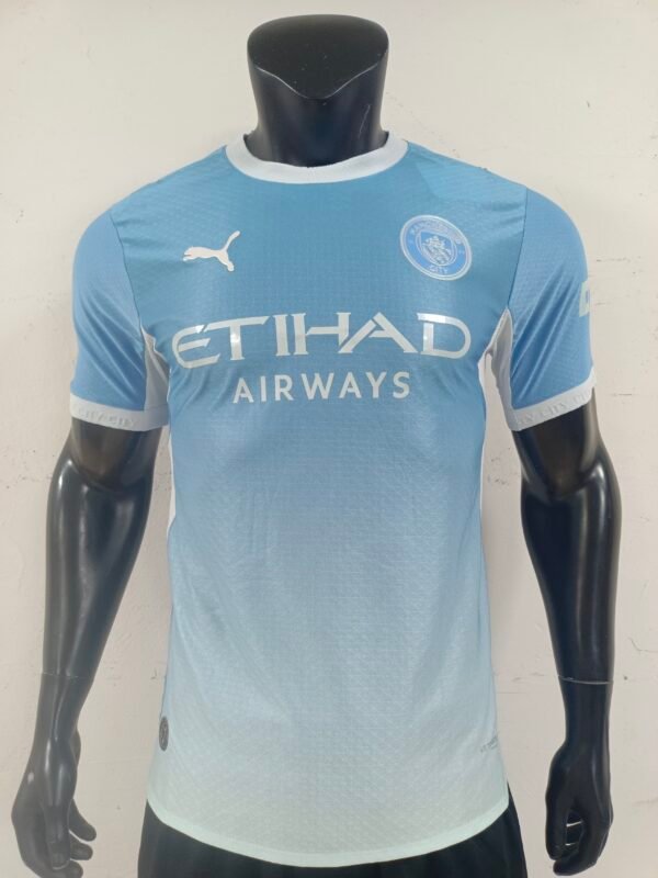 409508c0 Manchester City 2026/27 home football jersey.