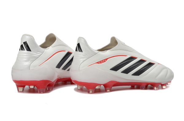 ADIDAS COPA PURE IV ELITE Laceless.                    " FREE ITEMS: ADIDAS BOOT BAG AND SHOE SHAPPER "