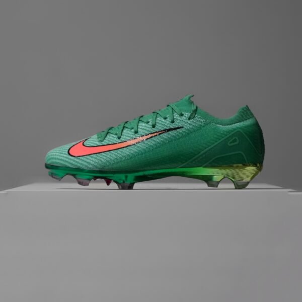 f5eb4edc-3778-4200-ae8a-b7e830be3eb6 Nike Air Zoom Mercurial Vapor 16 Elite