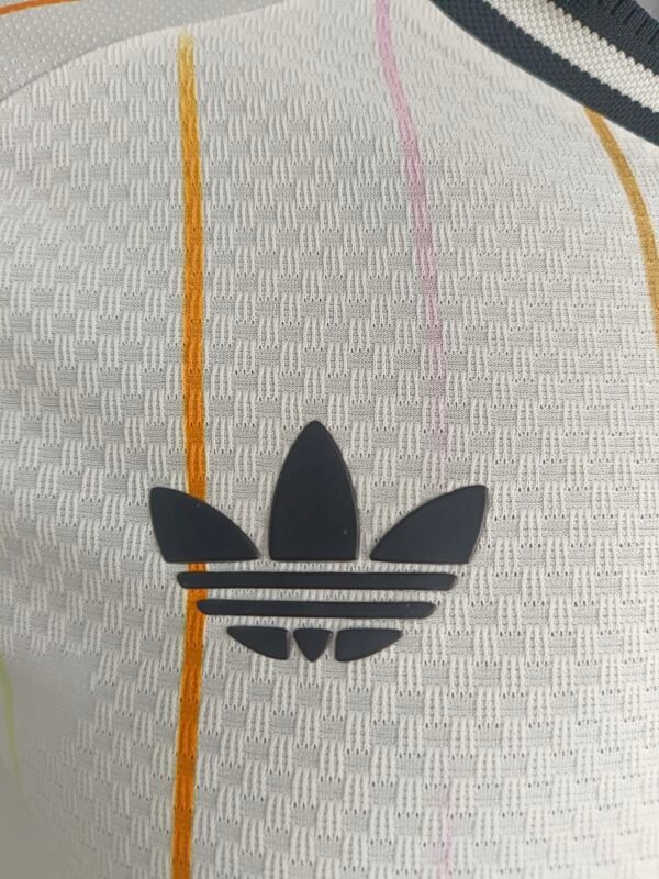 9a819d13 (1) Japan National Football Team 2026 World Cup Away Jersey,