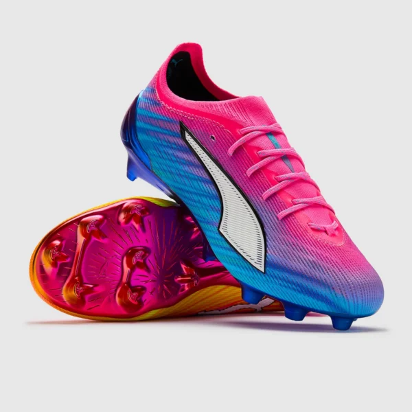 Puma Ultra 6 Ultimate 2026 World Cup "Showtime" Pack.