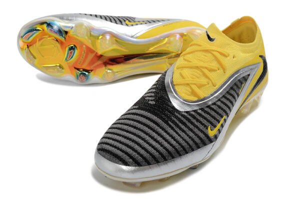 120 Nike Phantom 6 Elite
