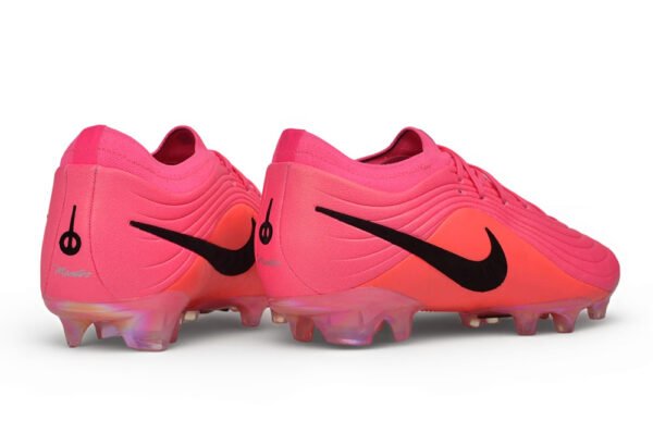 148 Nike Tiempo Maestro Elite "Breakout Pack"