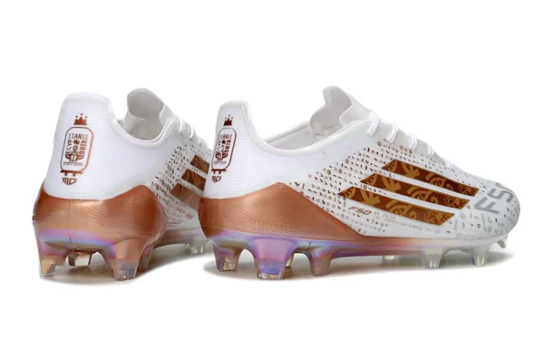 ZrpJVDUt5l3fRdCuY9QUo92IVrY Adidas F50 Elite FG Mohamed Salah Signature football boot.